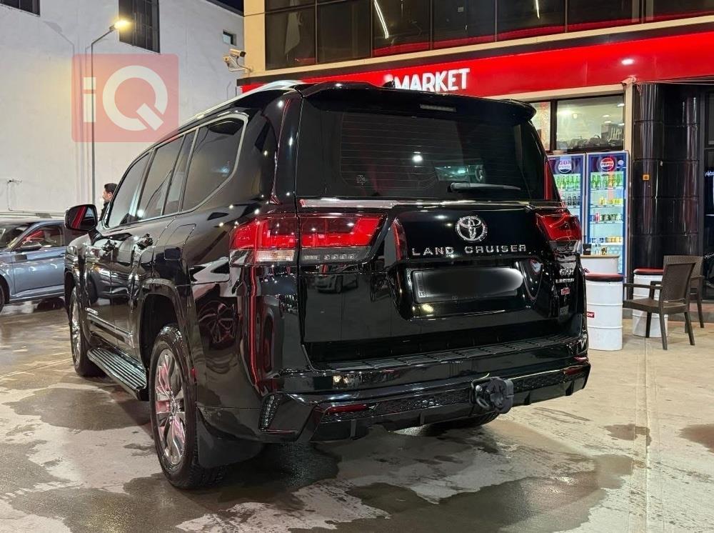 تويوتا لاندكروزر